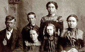 Jim Nickels family, circa
          1898-1900.
