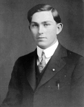 Willard
          McLin, circa 1900.